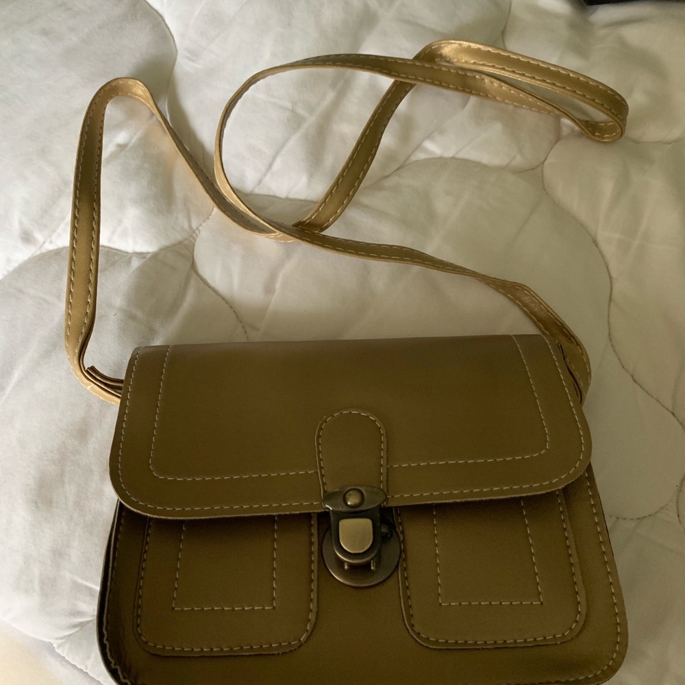 Purse - Picture 3 of 3